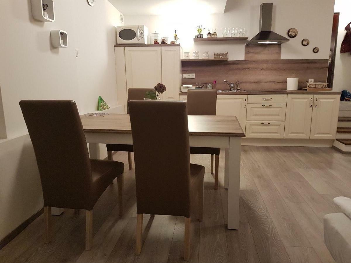 Romantic Apartments Sweet Baci Marburgo Esterno foto